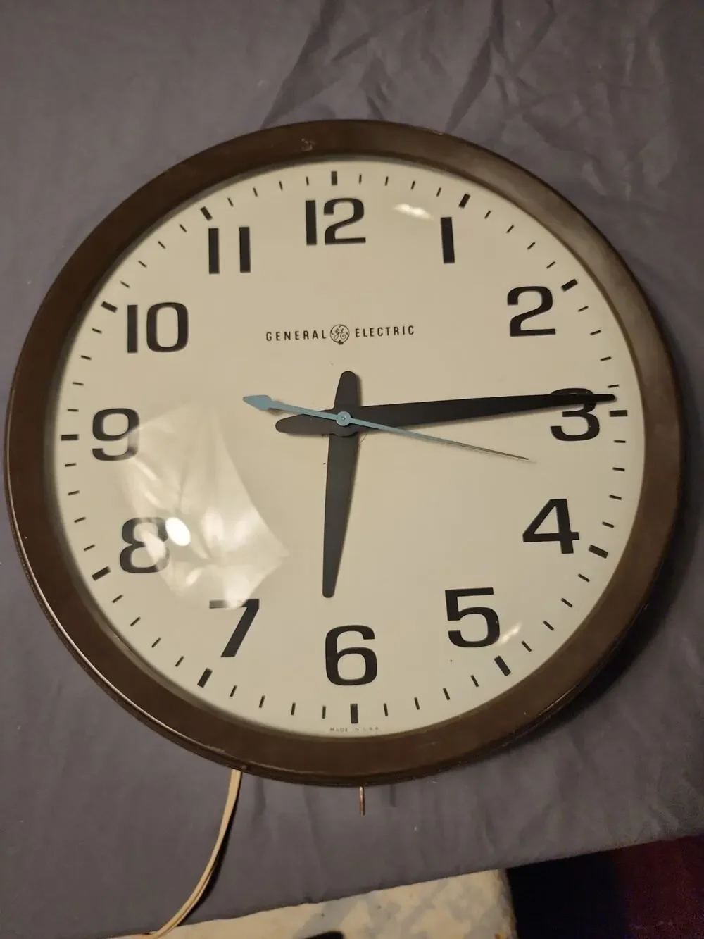Vintage General Electric Industrial School Wall Clock 14” Brown Model 2012 Works